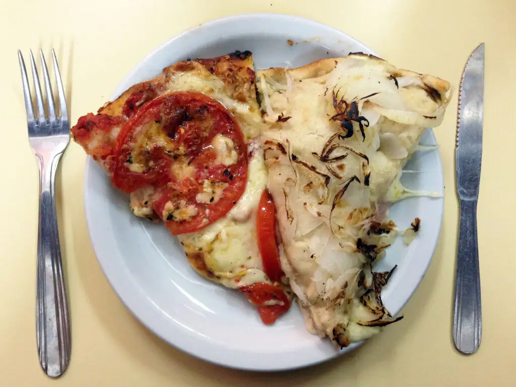 Where Can I Find the Best Pizza Muzzarella Argentina Near Me?